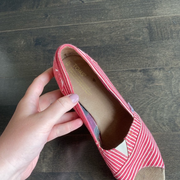 TOMS Wedge Heels - Picture 3 of 4